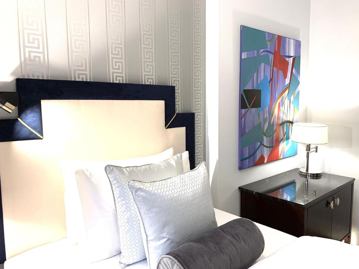Mondrian Luxury Suites & Apartments Krakow Old Town ภายนอก รูปภาพ