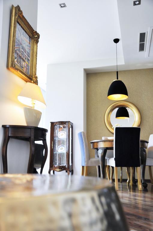 Mondrian Luxury Suites & Apartments Krakow Old Town ภายนอก รูปภาพ