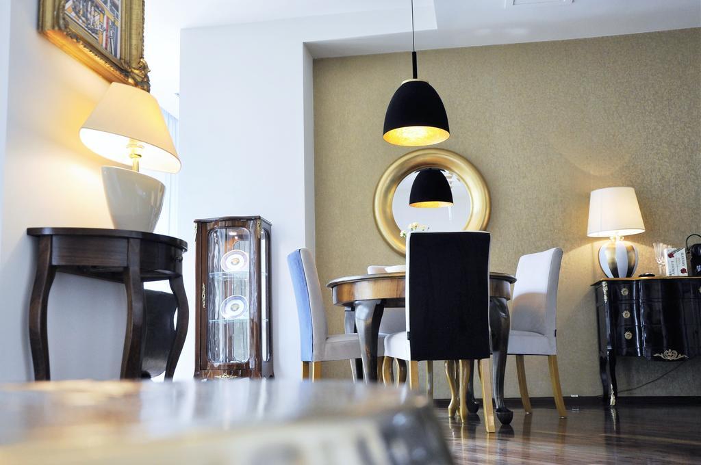 Mondrian Luxury Suites & Apartments Krakow Old Town ภายนอก รูปภาพ