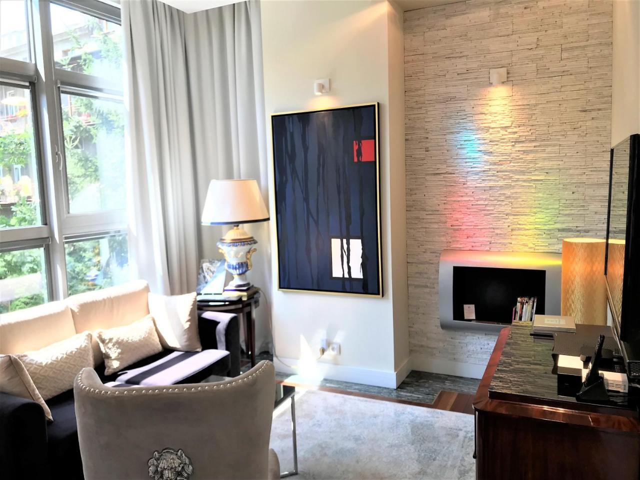 Mondrian Luxury Suites & Apartments Krakow Old Town ภายนอก รูปภาพ