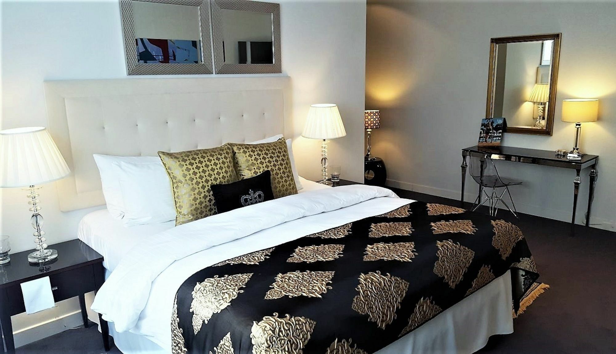 Mondrian Luxury Suites & Apartments Krakow Old Town ภายนอก รูปภาพ