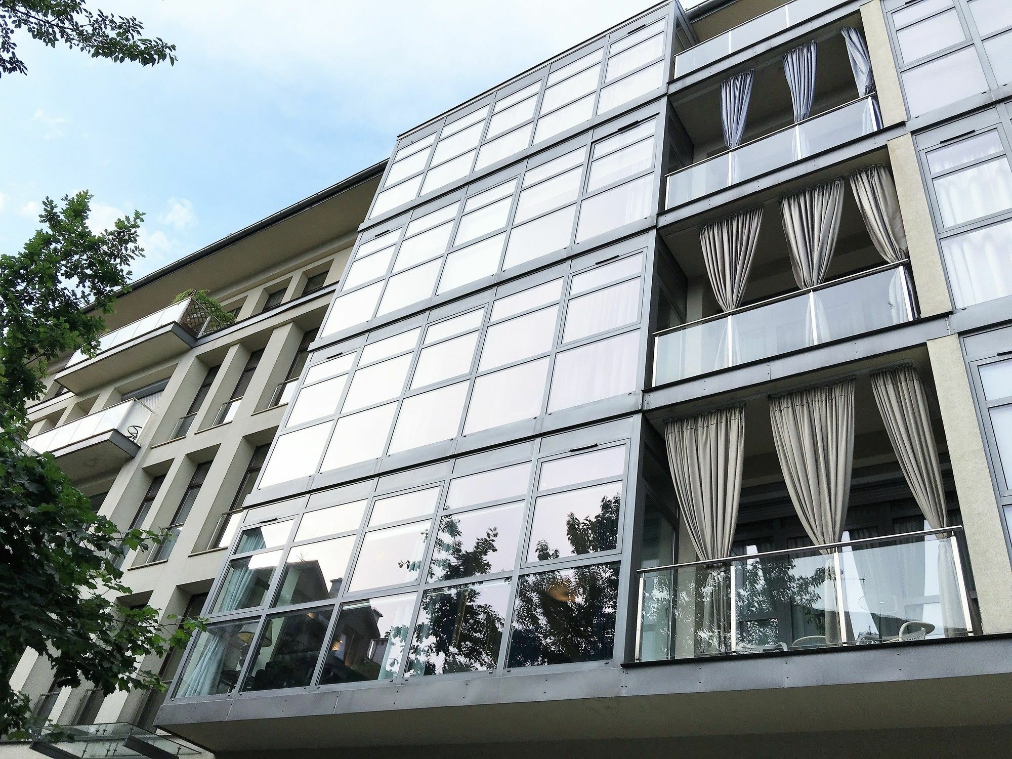 Mondrian Luxury Suites & Apartments Krakow Old Town ภายนอก รูปภาพ