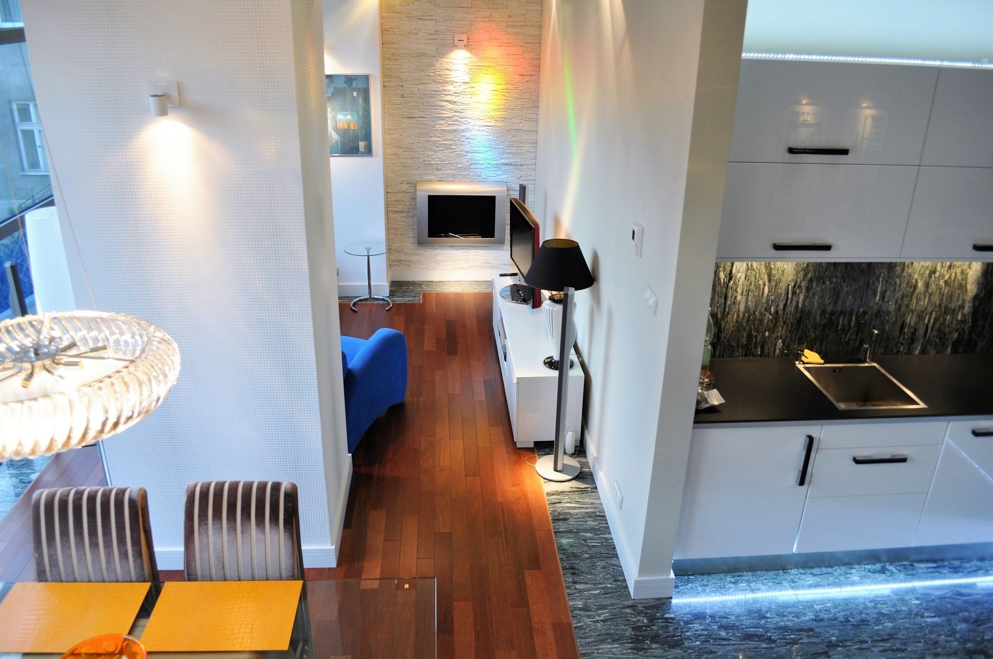Mondrian Luxury Suites & Apartments Krakow Old Town ภายนอก รูปภาพ